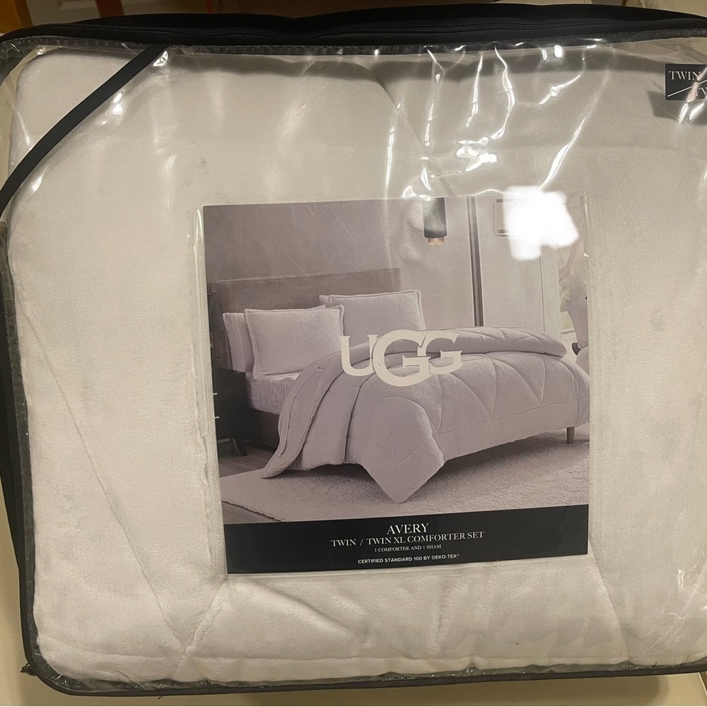 UGG Comforter Set Twin XL. Perfect for college dorms.